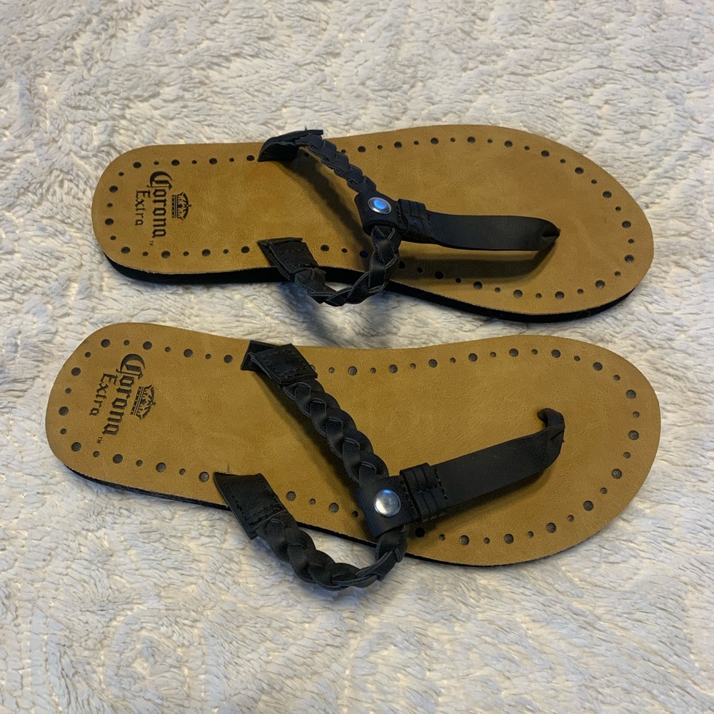 Corona Extra‎ Sandals